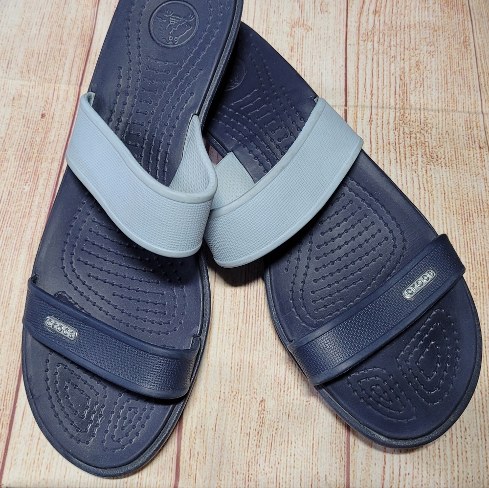 Crocs Madeira two-tone Slip-on Wedge Sandals Navy/Light Blue Women's Size 11 - Picture 15 of 16